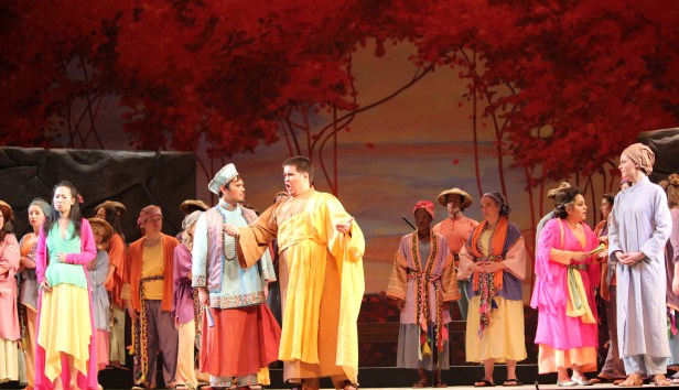 Thị Mầu (Angela Yoon) - Lý Trưởng 2 (Jerome Sibulo) - Sư Cụ (Rafael Porto) - Tiểu Kính Tâm (Veronica Jensen). Photo: Anvi Hoàng.