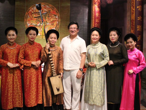 Các ca nương (photo © Anvi Hoàng) 